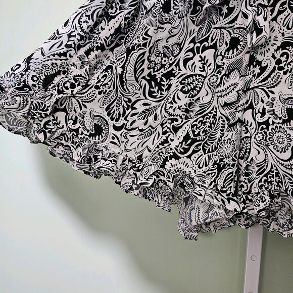 Unique Vintage Black White Botanical Floral Shorts‎ Ruffled Belted 1X / 16 - Picture 3 of 7